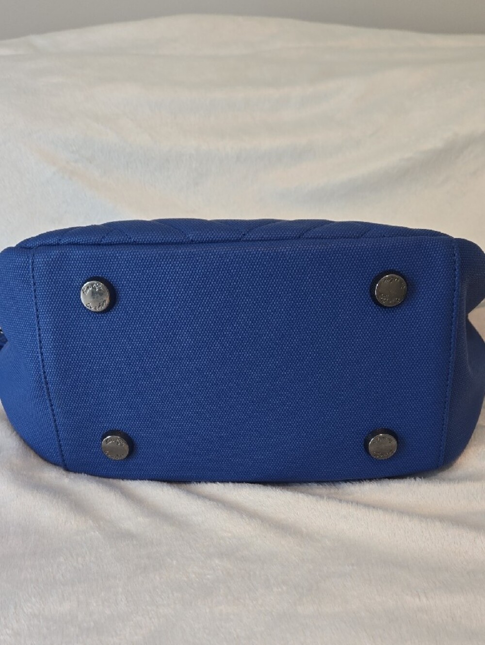 Lug Matte Luxe Shoulder Bag w/ Crossbody Strap - Harmony - Picture 6 of 13